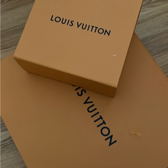 LV & GUCCI boxes - Picture 4 of 5